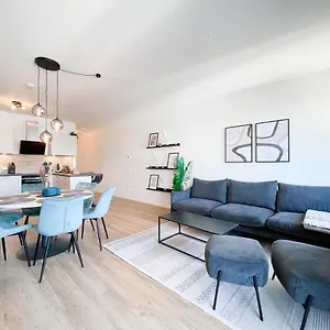 Apartment E&k Living - 6 Pers - Design - Fair - Congress - Parking, Augsburg